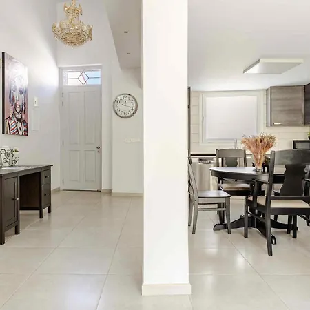 Luxury Designer Loft In The Heart Of Apartman